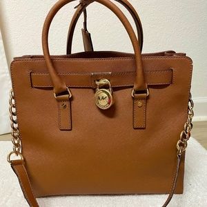 Authentic Michael Kors Hamilton bag (WITH Dust Bag) “very good condition”